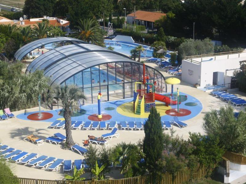 Camping Officiel Siblu Mer Et Soleil Hotell Saint-Georges-d'Oleron Exteriör bild