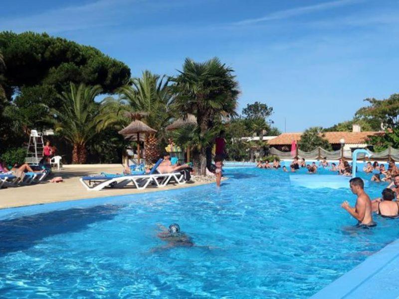 Camping Officiel Siblu Mer Et Soleil Hotell Saint-Georges-d'Oleron Exteriör bild
